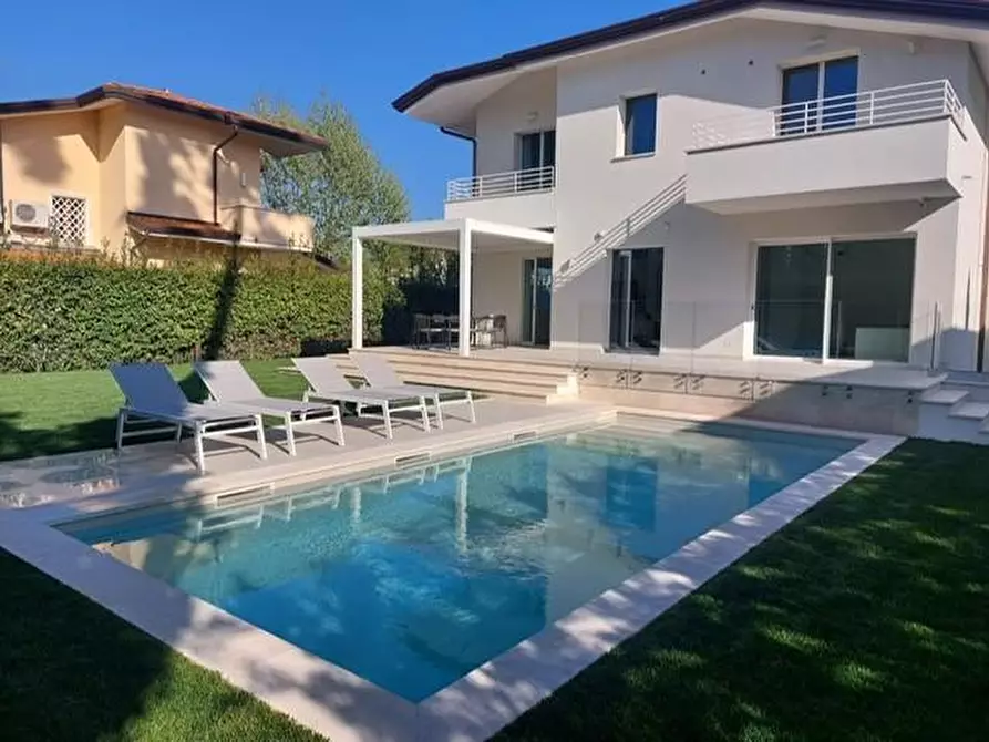 casa indipendente in vendita a Pietrasanta in zona Marina di Pietrasanta