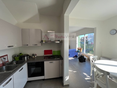 casa indipendente in vendita a Pietrasanta in zona Tonfano