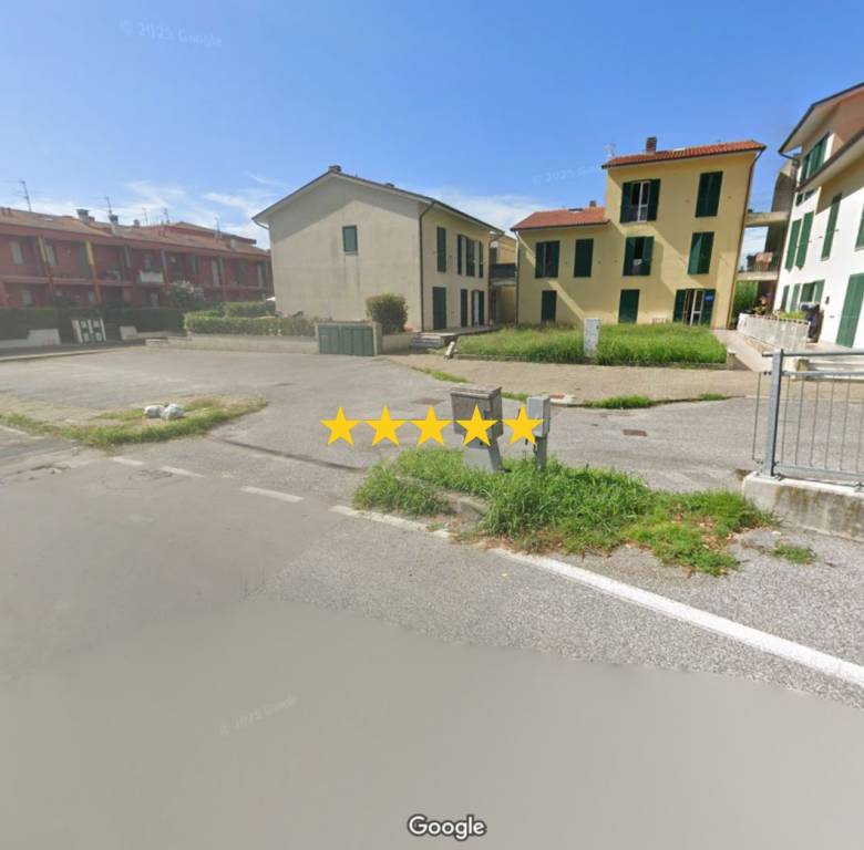 appartamento in vendita a Pietrasanta in zona Vallecchia