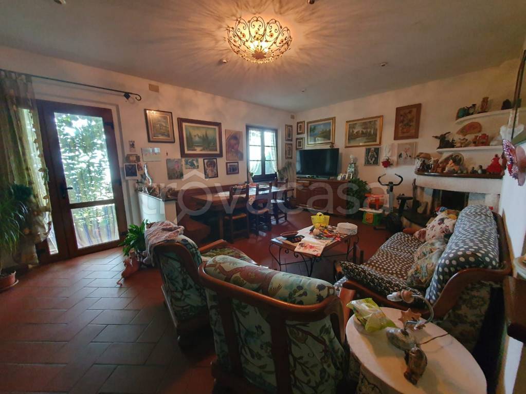 casa indipendente in vendita a Pietrasanta