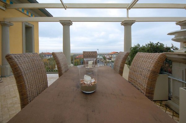 appartamento in vendita a Pietrasanta in zona Marina di Pietrasanta