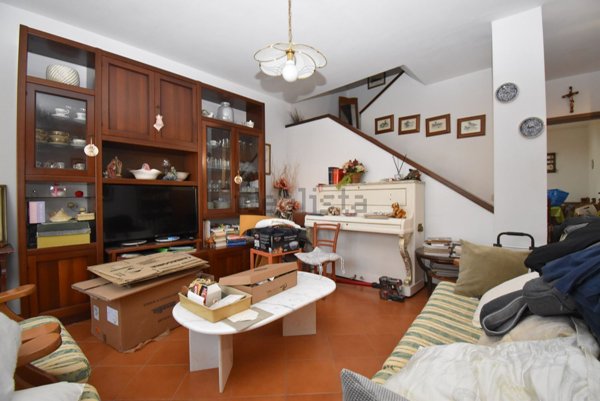 casa indipendente in vendita a Pietrasanta in zona Marina di Pietrasanta