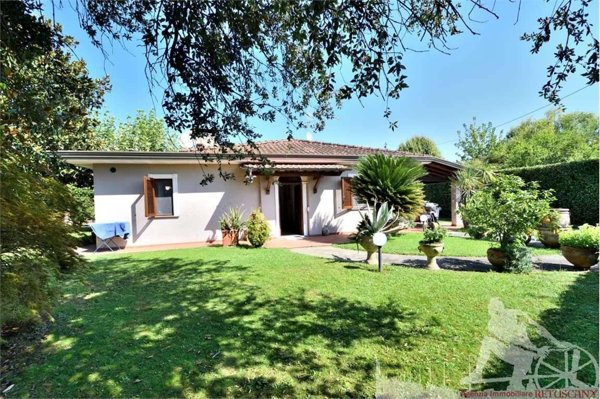 casa indipendente in vendita a Pietrasanta