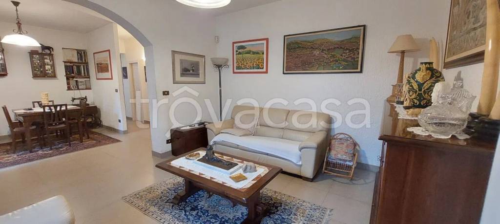 casa indipendente in vendita a Pietrasanta in zona Marina di Pietrasanta