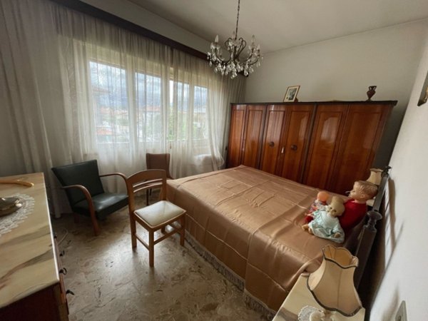 appartamento in vendita a Pietrasanta in zona Fiumetto