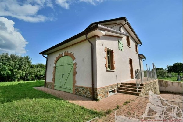 casa indipendente in vendita a Pietrasanta