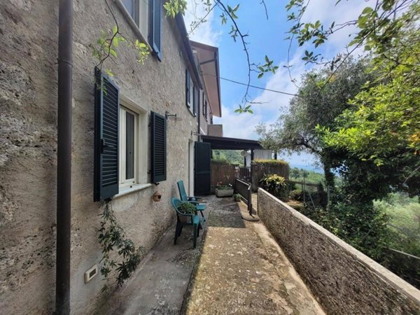 casa indipendente in vendita a Pietrasanta