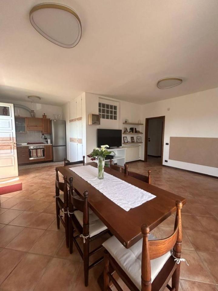 appartamento in vendita a Pietrasanta in zona Fiumetto