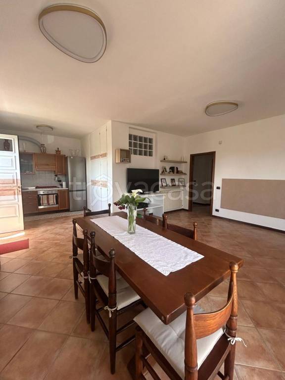 appartamento in vendita a Pietrasanta in zona Vignone