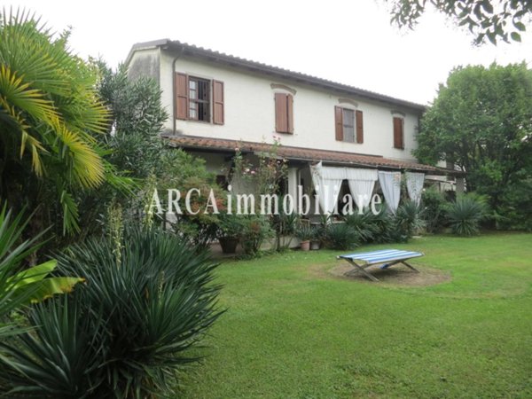 casale in vendita a Pietrasanta