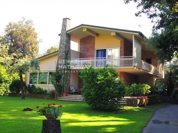 casa indipendente in vendita a Pietrasanta in zona Marina di Pietrasanta