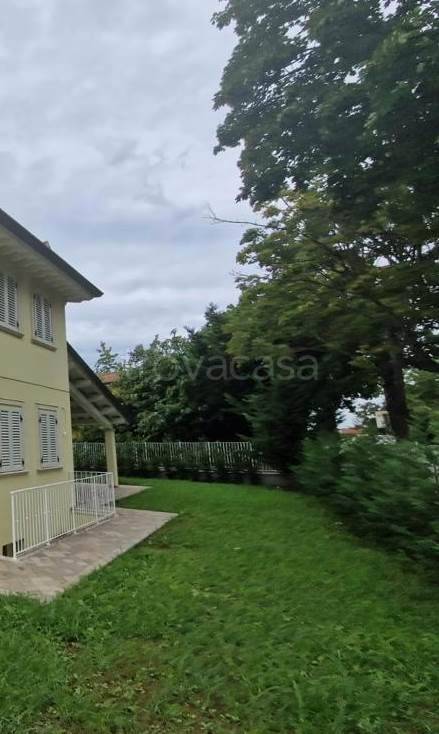 casa indipendente in vendita a Pietrasanta in zona Marina di Pietrasanta