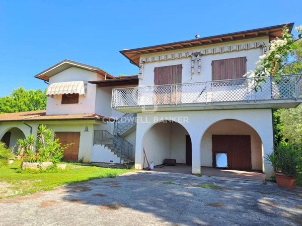 casa indipendente in vendita a Pietrasanta