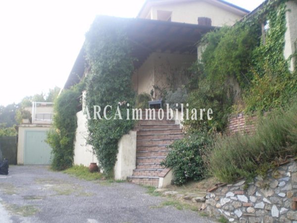 casale in vendita a Pietrasanta in zona Strettoia