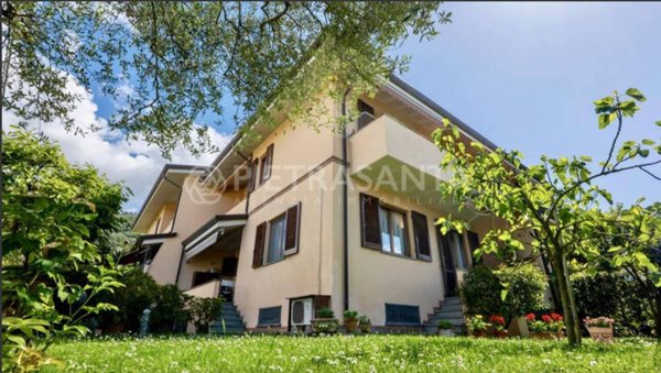 casa indipendente in vendita a Pietrasanta