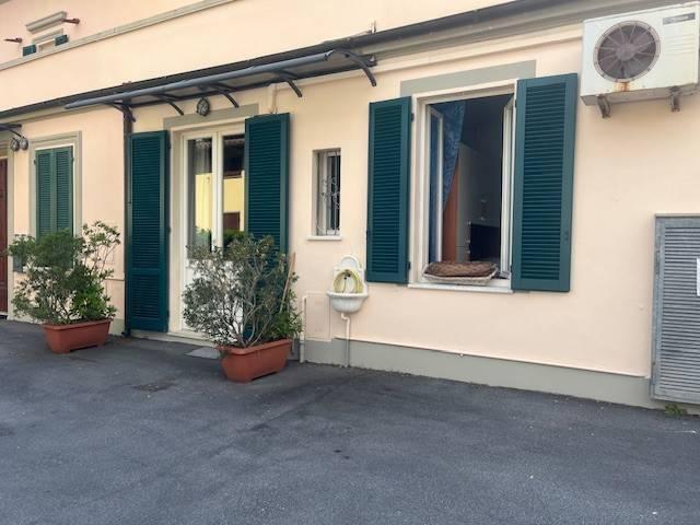 appartamento in vendita a Pietrasanta in zona Focette