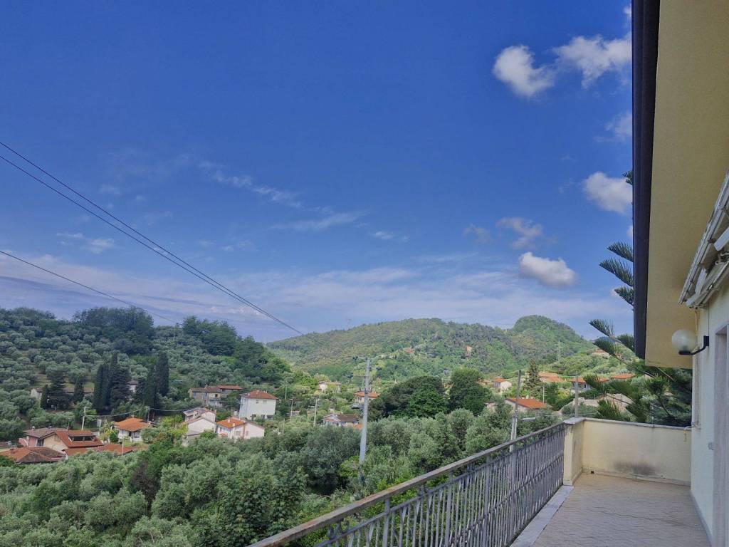 casa indipendente in vendita a Pietrasanta