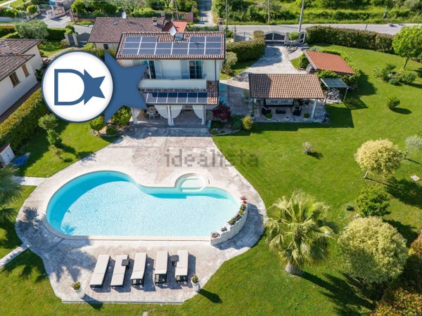 casa indipendente in vendita a Pietrasanta
