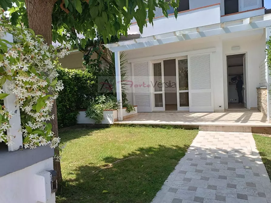 casa indipendente in vendita a Pietrasanta in zona Focette