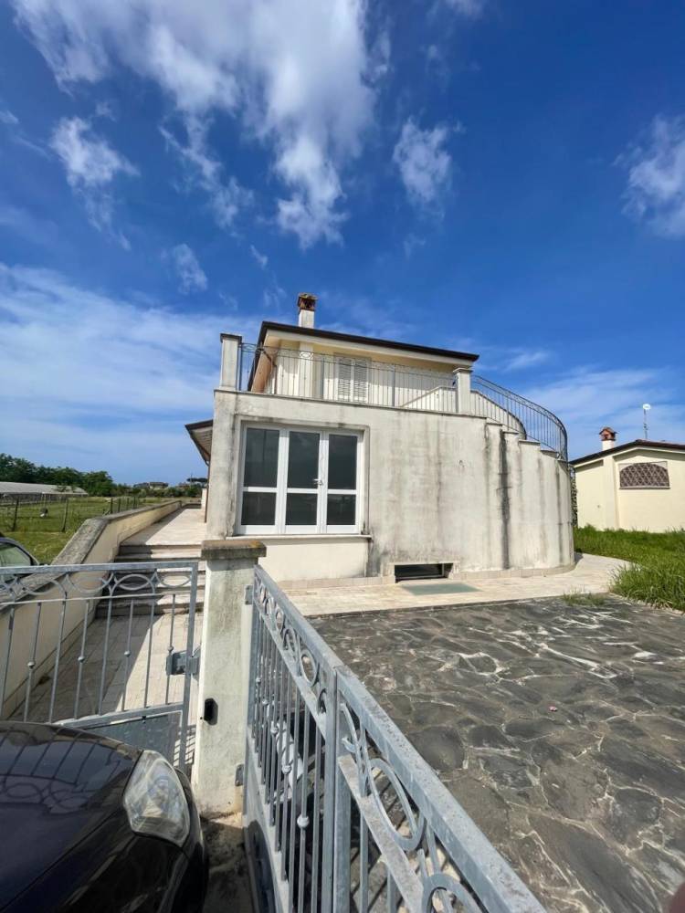 casa indipendente in vendita a Pietrasanta