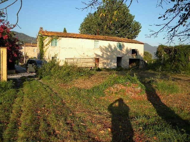 rudere in vendita a Pietrasanta