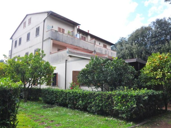 appartamento in vendita a Pietrasanta in zona Marina di Pietrasanta