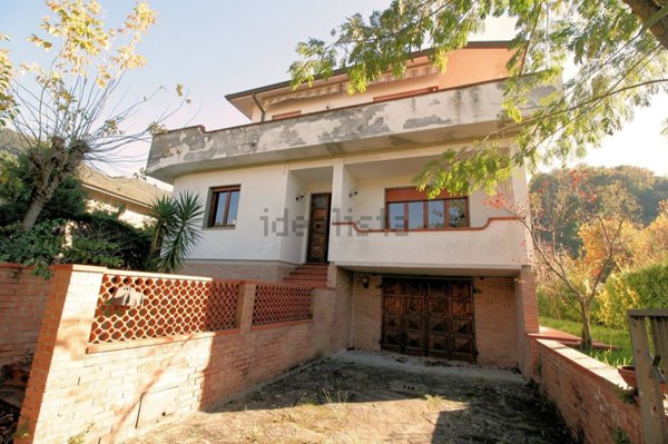 casa indipendente in vendita a Pietrasanta