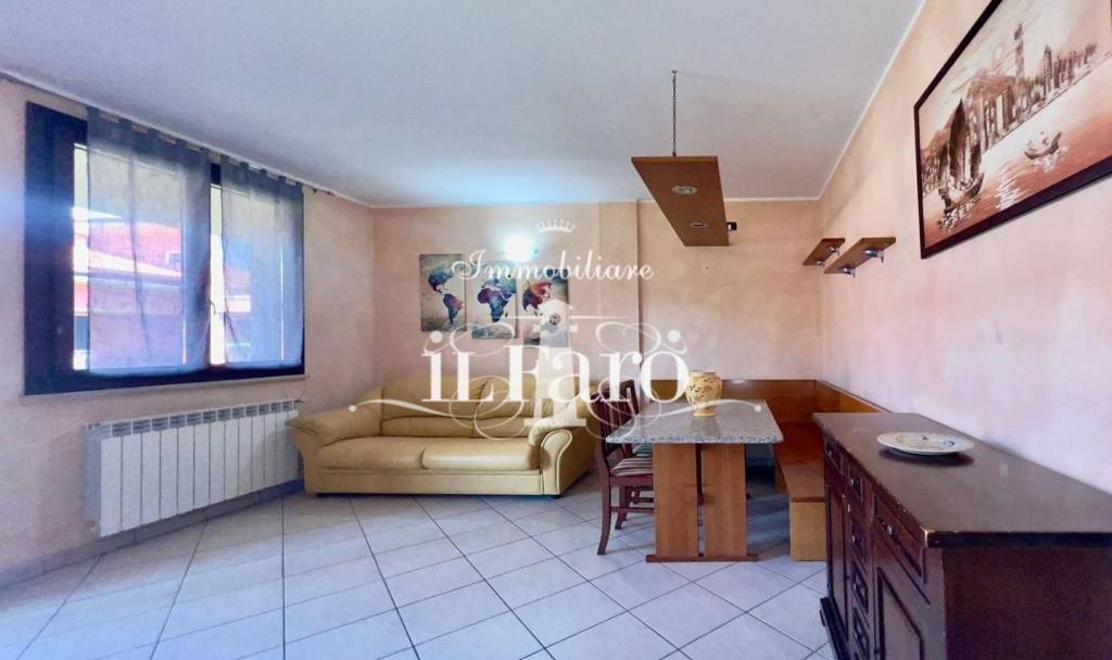 appartamento in vendita a Pietrasanta in zona Tonfano