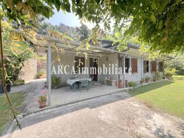 casa indipendente in vendita a Pietrasanta