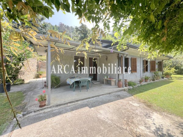 casa indipendente in vendita a Pietrasanta