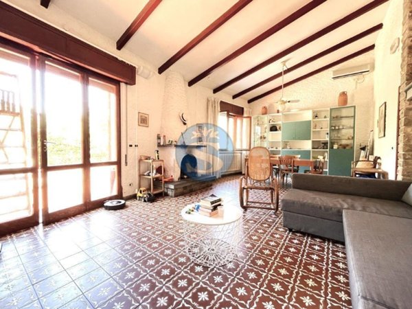 casa indipendente in vendita a Pietrasanta in zona Marina di Pietrasanta