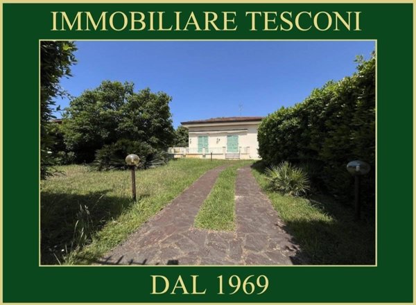 casa indipendente in vendita a Pietrasanta in zona Marina di Pietrasanta