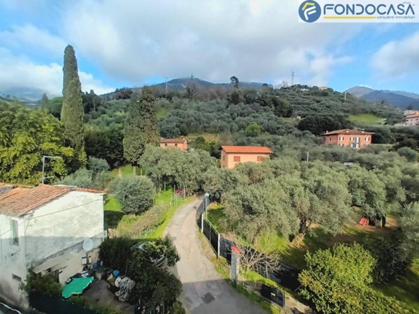 casa indipendente in vendita a Pietrasanta