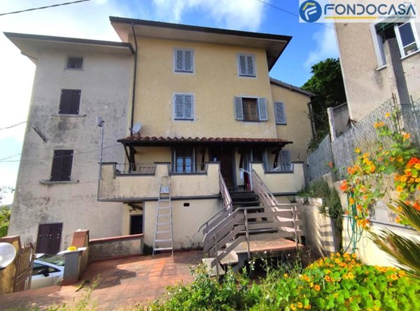 casa indipendente in vendita a Pietrasanta