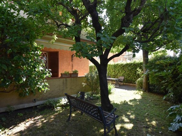 casa indipendente in vendita a Pietrasanta