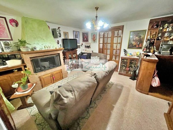 casa indipendente in vendita a Pietrasanta