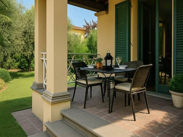 casa indipendente in vendita a Pietrasanta in zona Marina di Pietrasanta