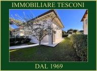 casa indipendente in vendita a Pietrasanta in zona Marina di Pietrasanta