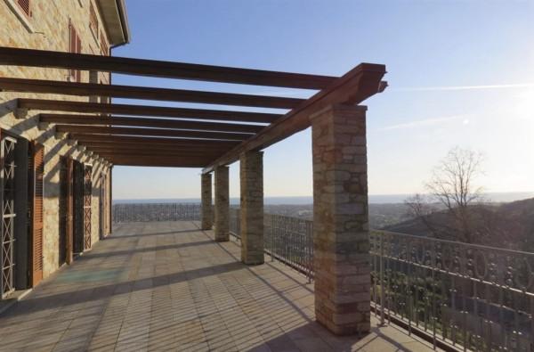 casa indipendente in vendita a Pietrasanta