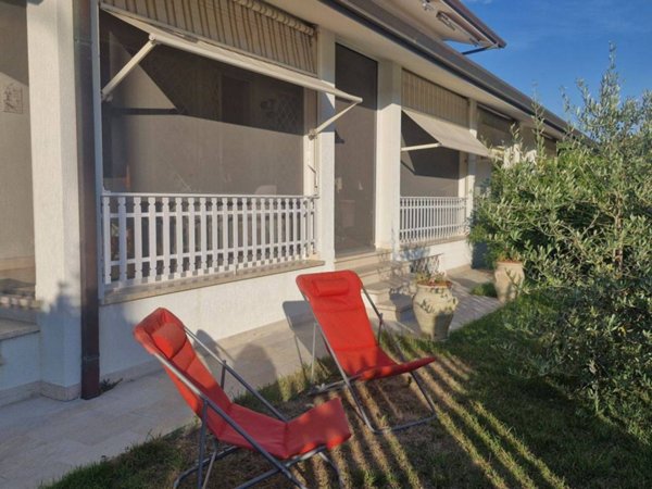 casa indipendente in vendita a Pietrasanta