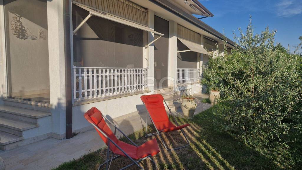 casa indipendente in vendita a Pietrasanta