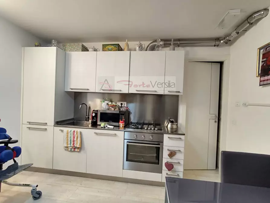 casa semindipendente in vendita a Pietrasanta in zona Crociale