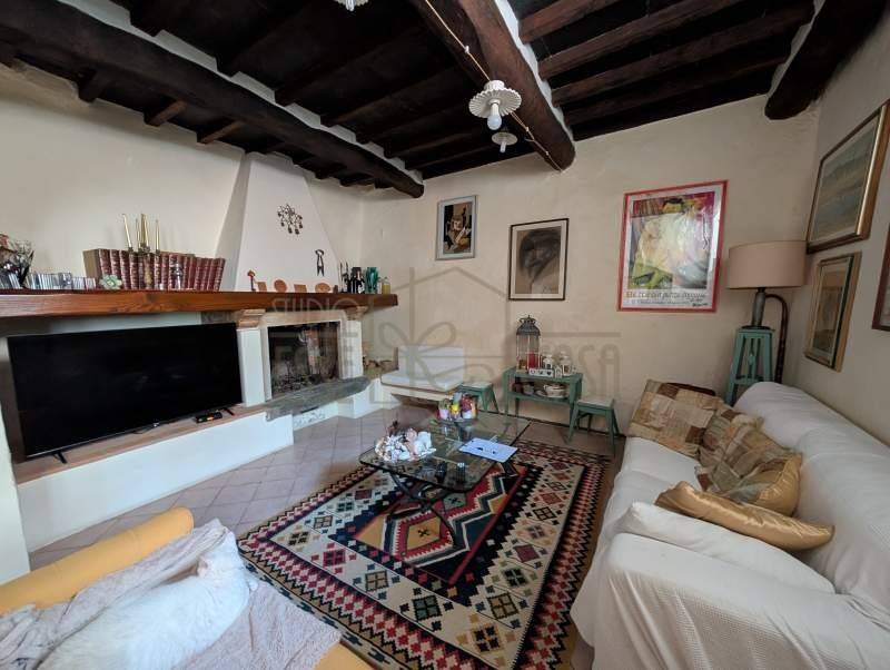 casa indipendente in vendita a Pietrasanta