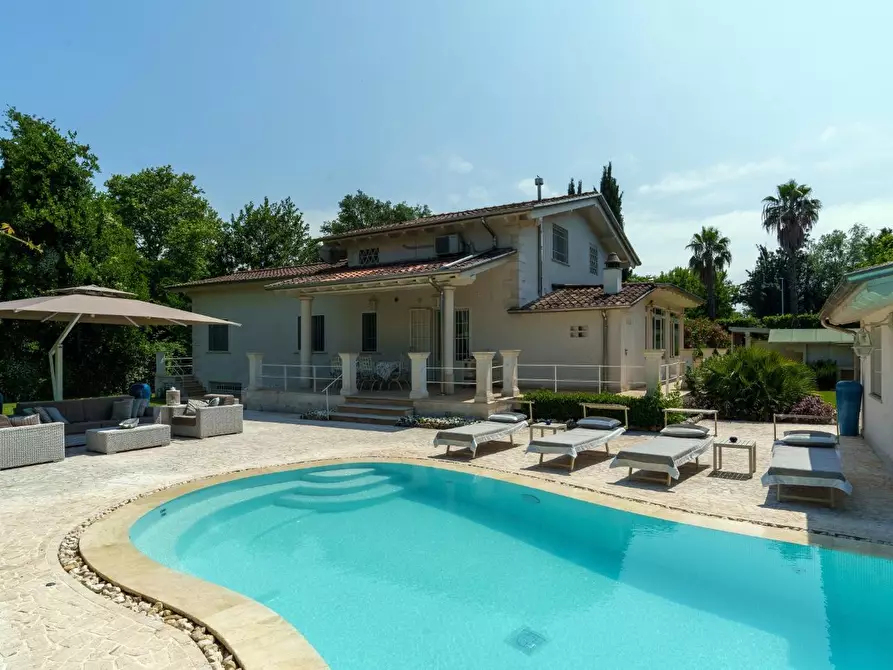 casa indipendente in vendita a Pietrasanta in zona Marina di Pietrasanta