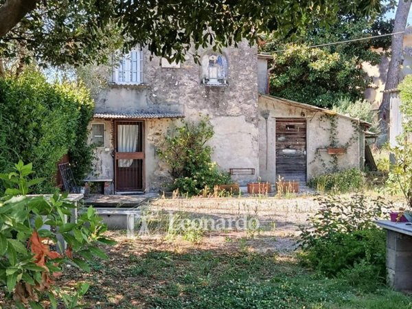 casa indipendente in vendita a Pietrasanta
