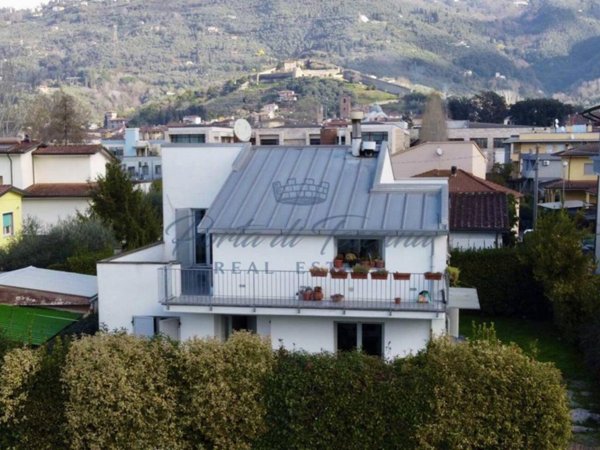 casa indipendente in vendita a Pietrasanta