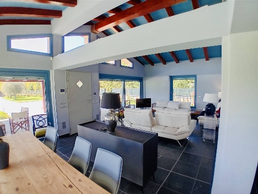 casa indipendente in vendita a Pietrasanta