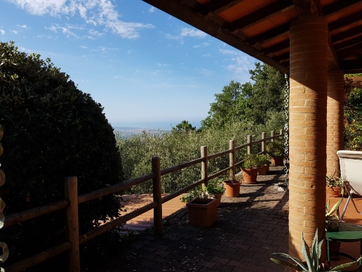 casa indipendente in vendita a Pietrasanta