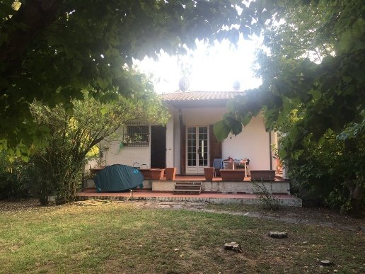 casa indipendente in vendita a Pietrasanta