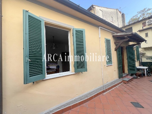 casa semindipendente in vendita a Pietrasanta